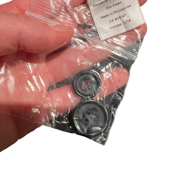 NWT! Talbots navy & white striped blazer.‎ Size 6P - Picture 6 of 10